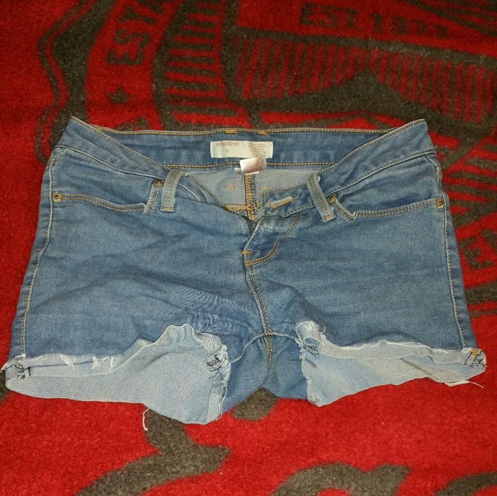 No boundaries shorts